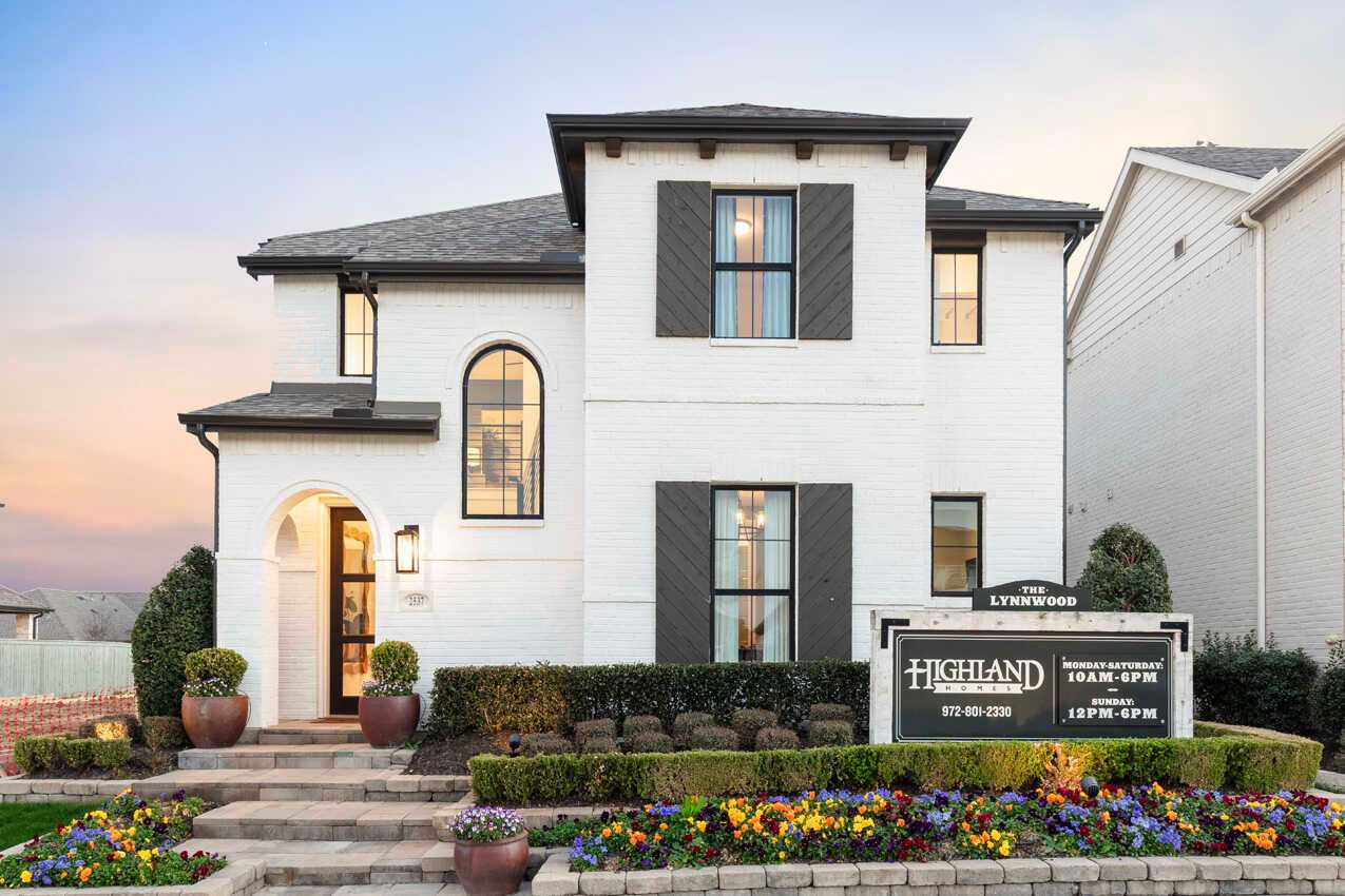 Pecan Square: 40ft. lots por Highland Homes en Dallas Texas