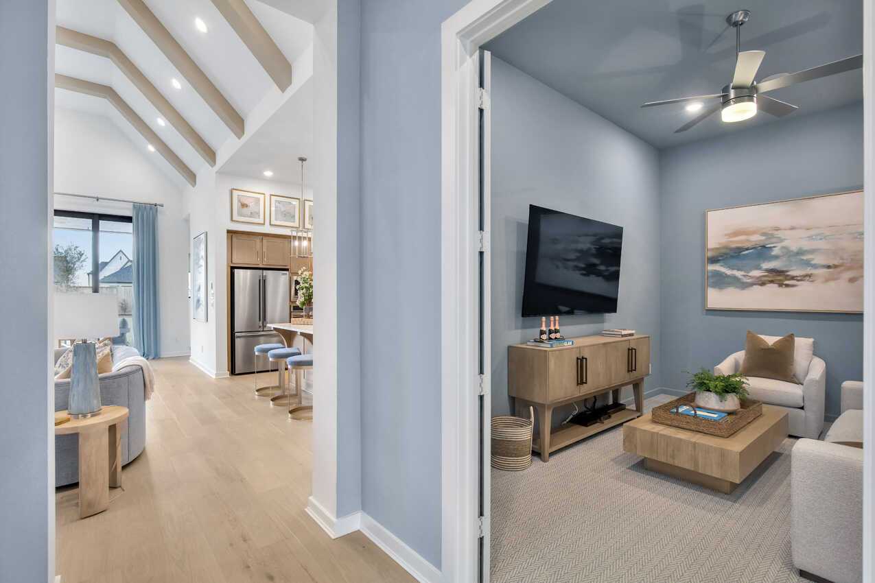 Entertainment Room/Entry