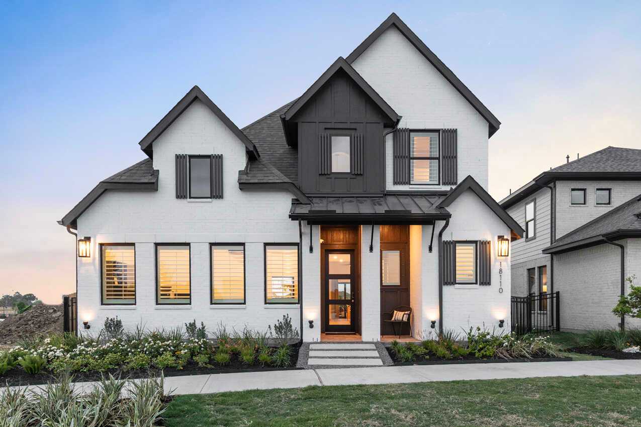 Midline por Highland Homes en Houston Texas