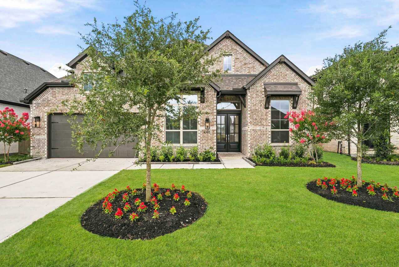 445 Soaring Sparrow Trail (Plan 218)