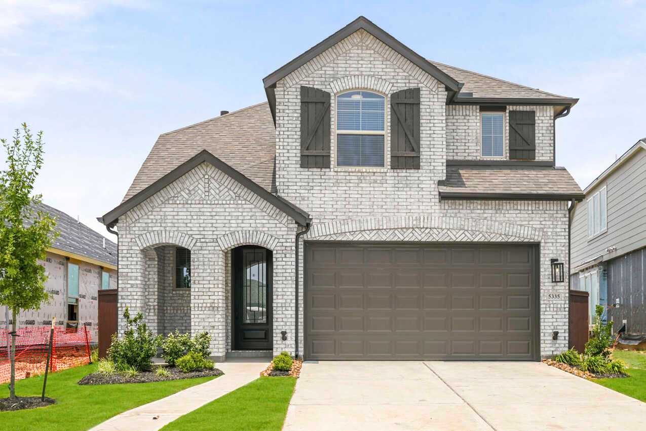 Plan Lyndhurst - Meridiana: 40ft. lots: Manvel, Texas - Highland Homes