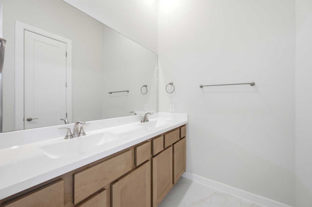 Flex Gen Suite Bathroom