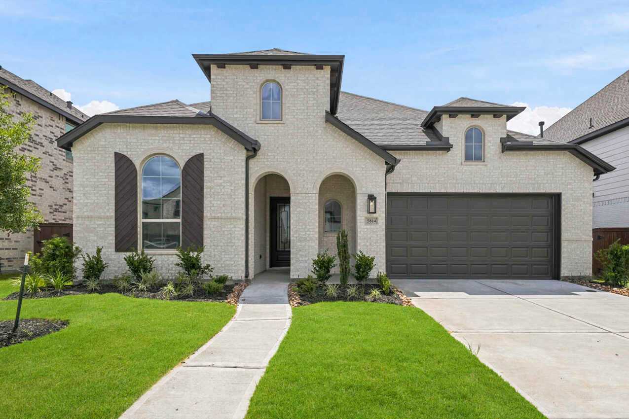 Plan Oxford - Meridiana: 50ft. lots: Manvel, Texas - Highland Homes