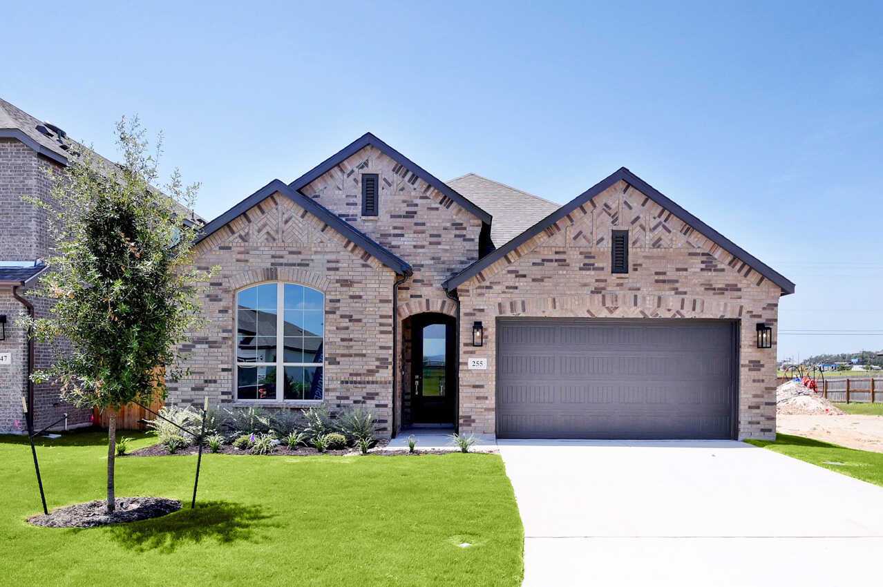 Plan Denton - Alsatian Oaks: 50ft. lots: Castroville, Texas - Highland Homes