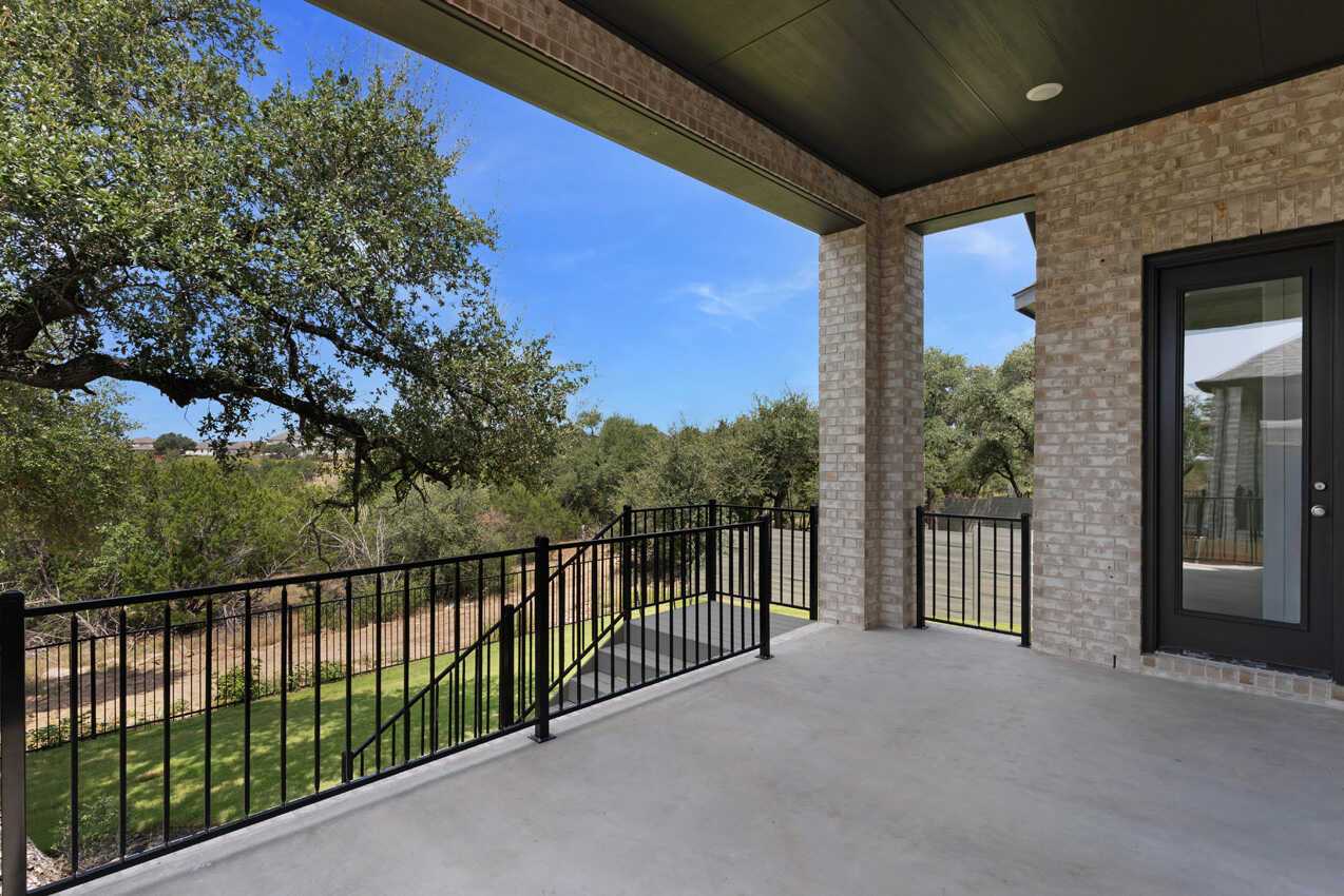 Patio/Backyard