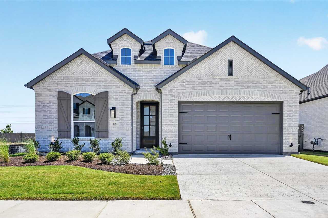 Plan Davenport - Pecan Square: 50ft. lots: Northlake, Texas - Highland Homes
