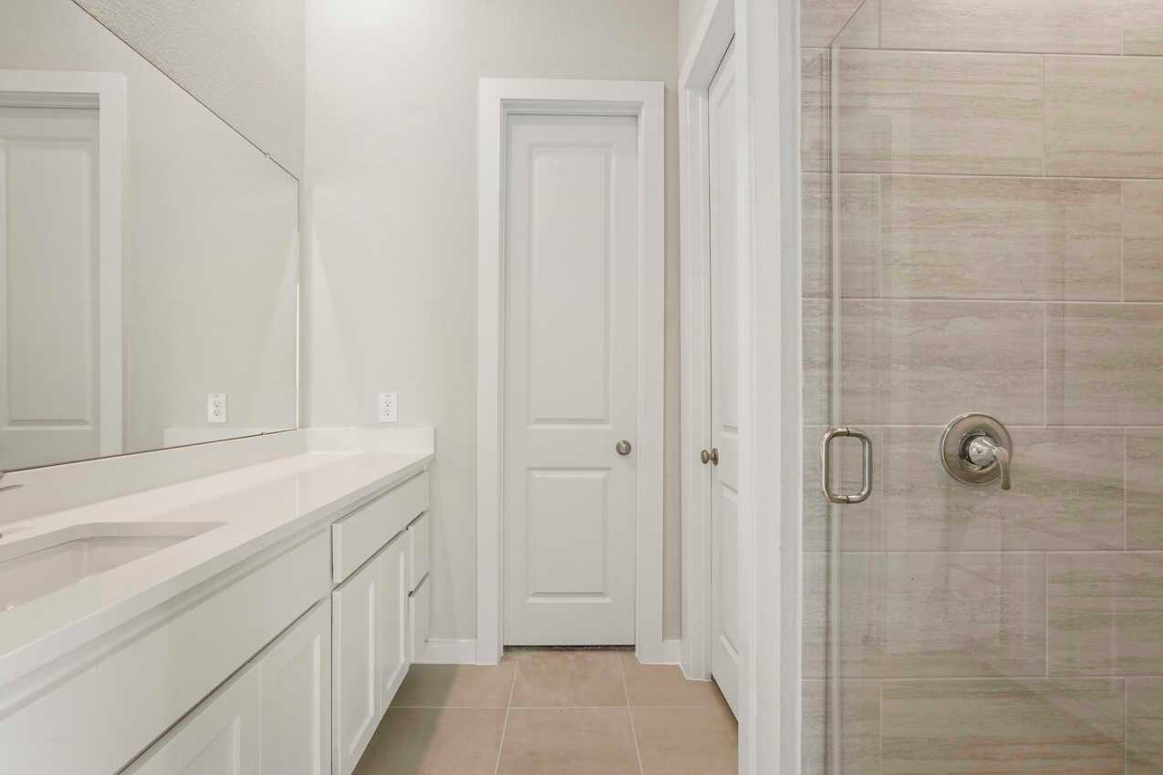 Flex Gen Suite Bathroom