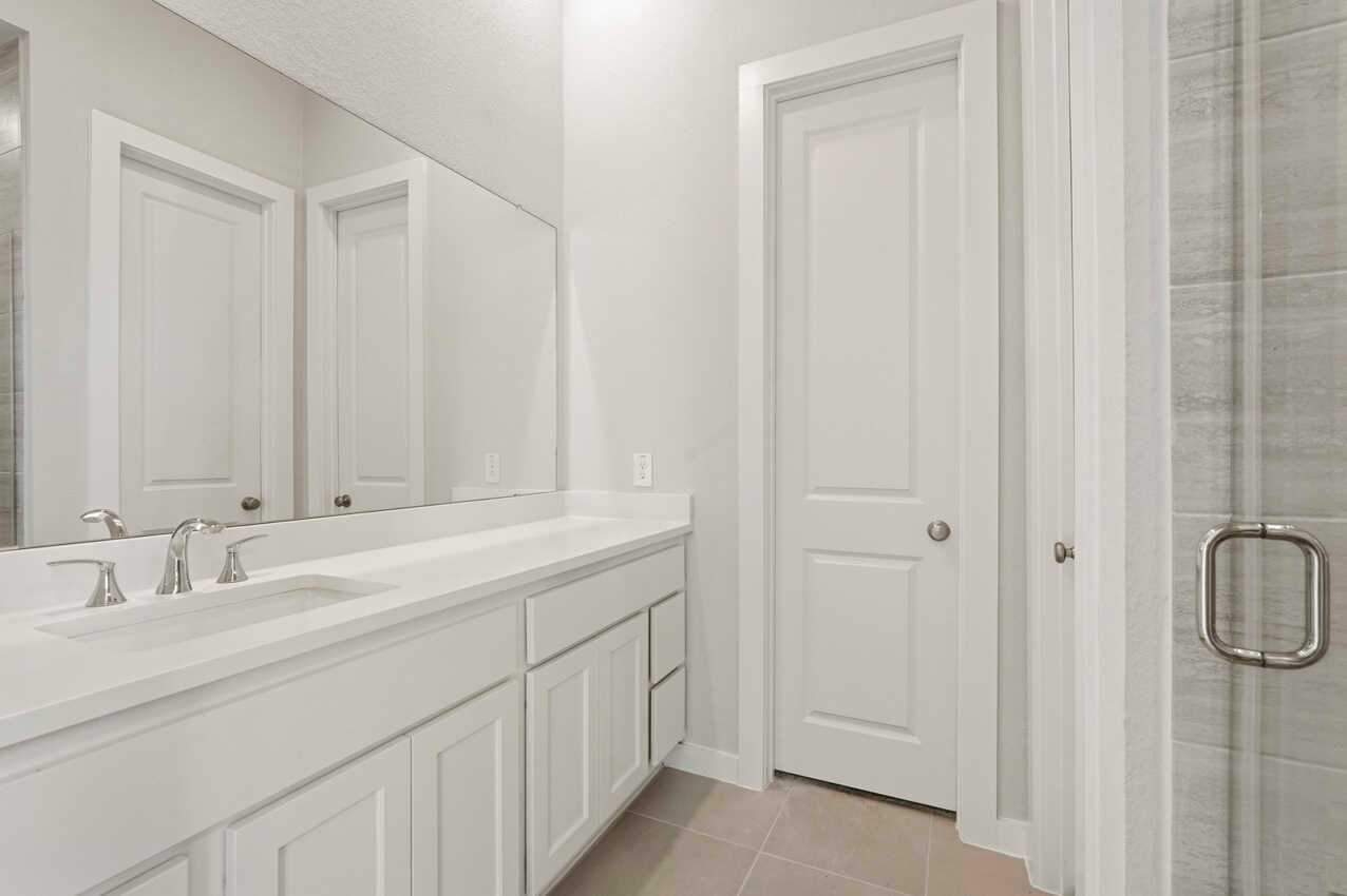 Flex Gen Suite Bathroom