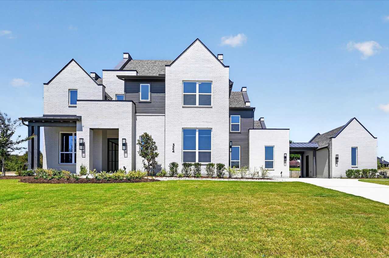 Plan LuccaGR - Estates at Bristol Valley: Heath, Texas - Highland Homes
