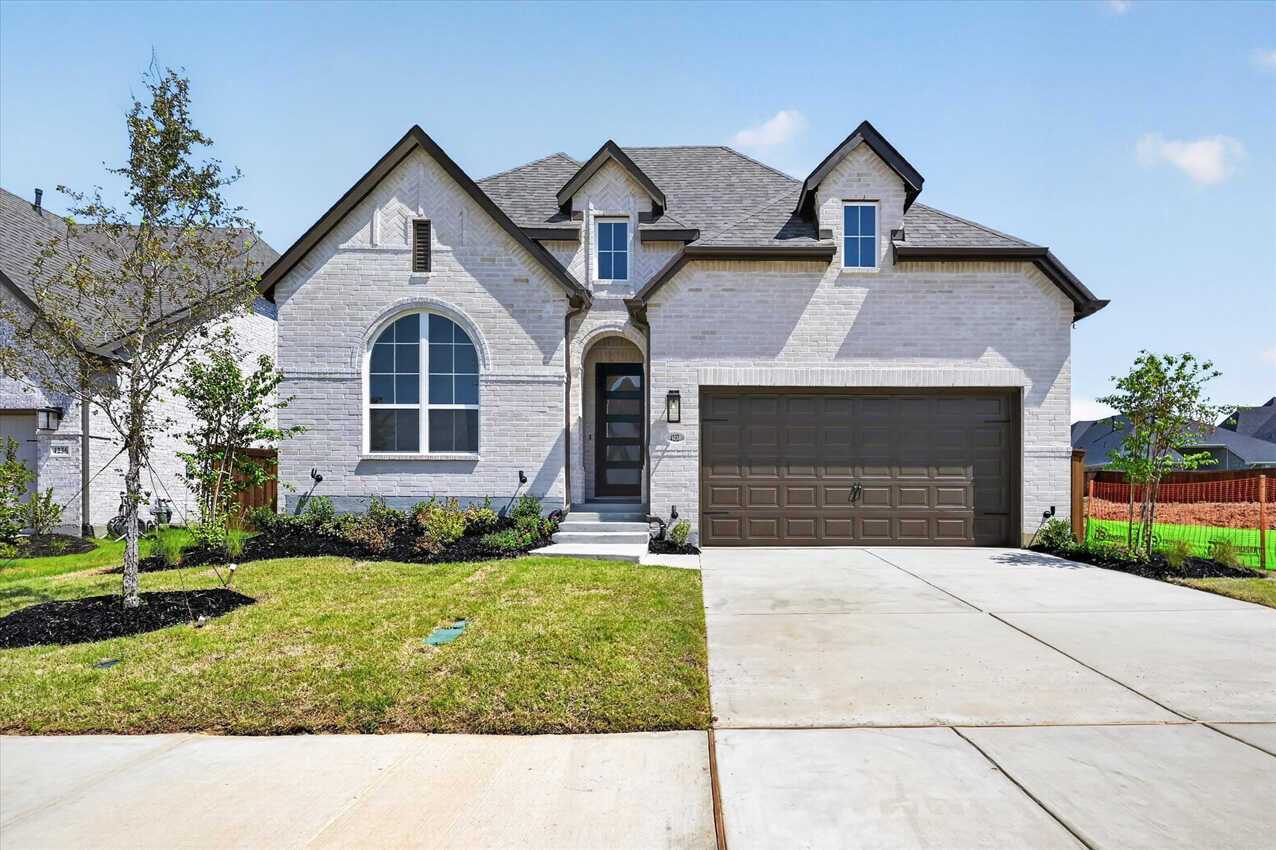 Plan Denton - Sandbrock Ranch: 50ft. lots: Aubrey, Texas - Highland Homes