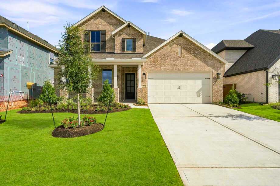 Plan Middleton - Elyson: 55ft. lots: Katy, Texas - Highland Homes