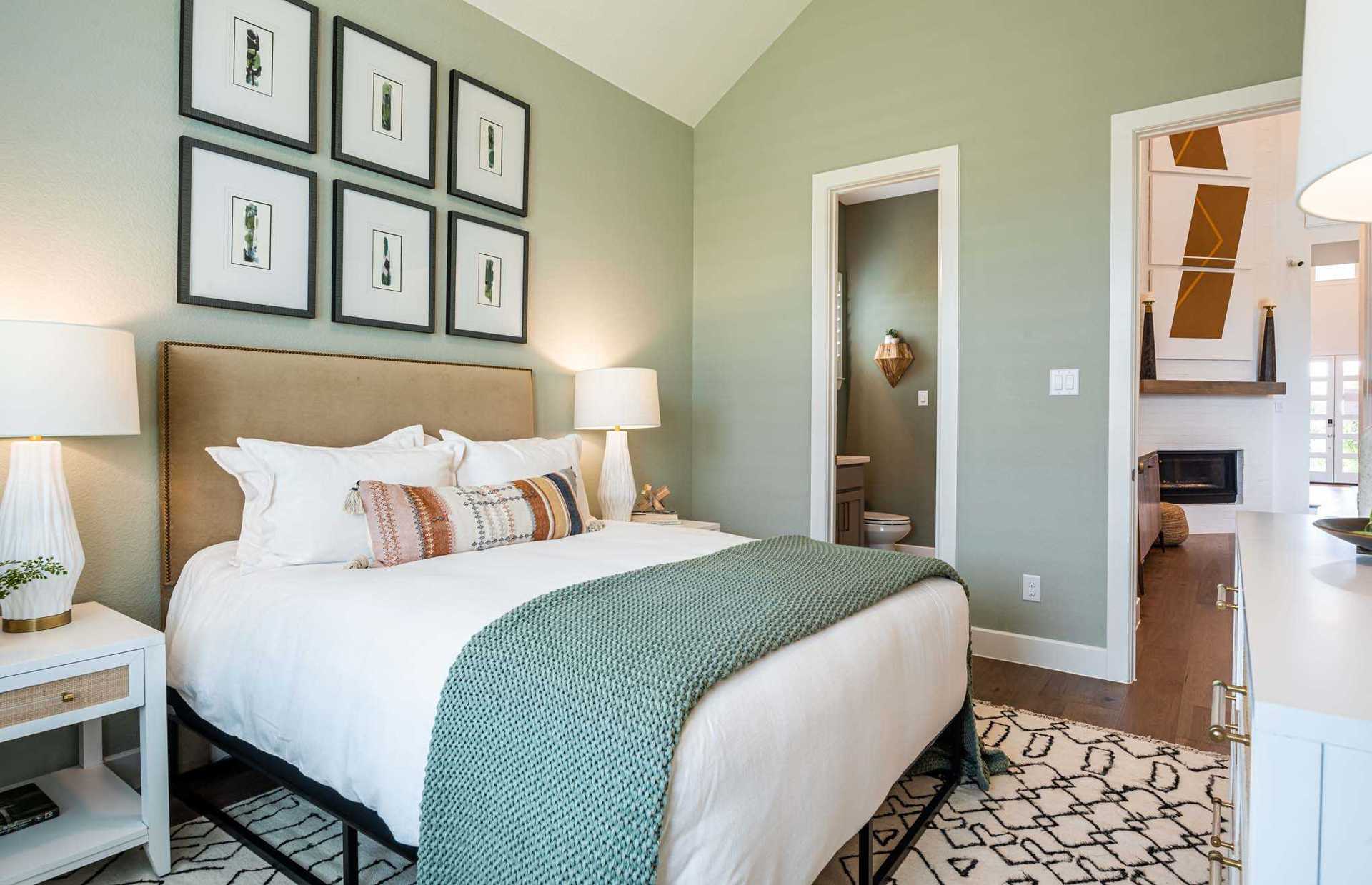Secondary Bedroom