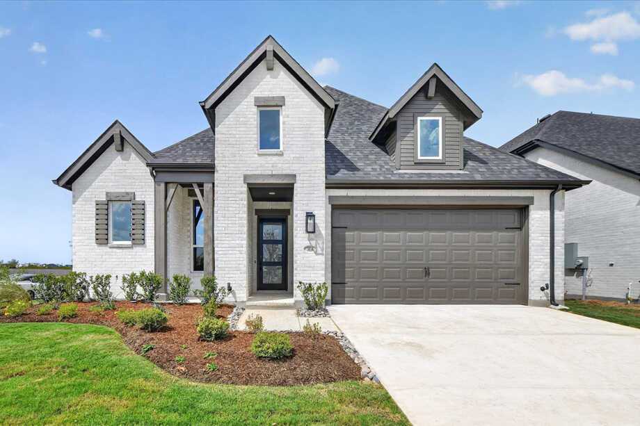 Plan Brent - Pecan Square: 50ft. lots: Northlake, Texas - Highland Homes