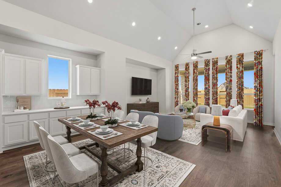 Family Room/Dining Room