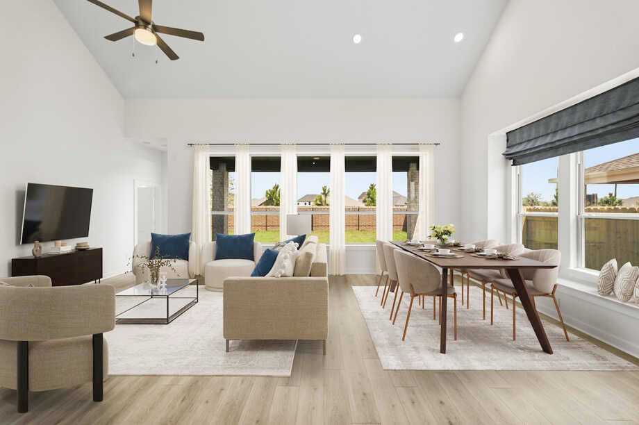 Family Room/Dining Room