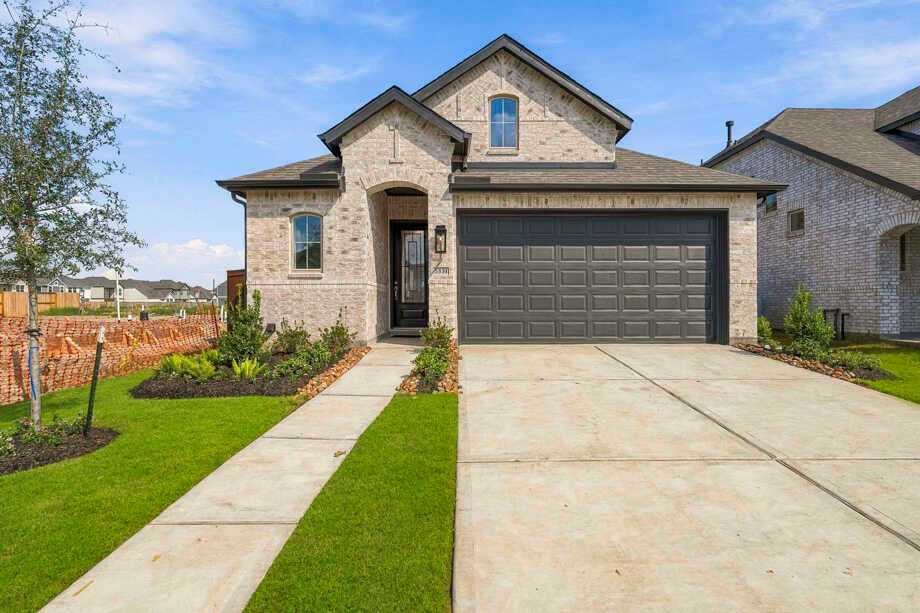 Plan Bristol - Meridiana: 40ft. lots: Manvel, Texas - Highland Homes