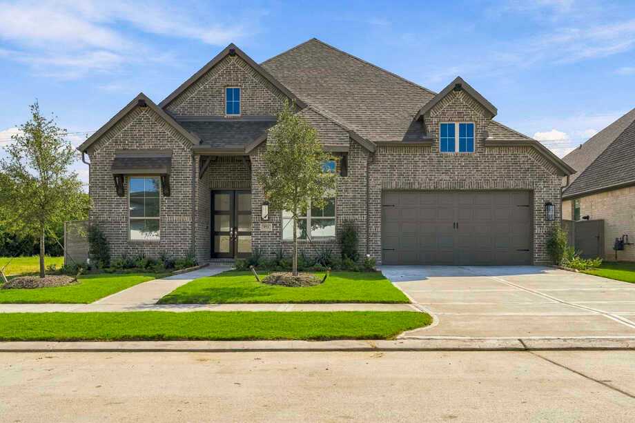 Plan 218 - Legacy: Friendswood, Texas - Highland Homes