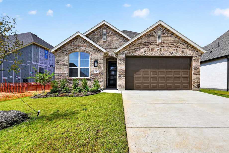 Plan Rover - Gateway Village - The Reserve: 50ft. lots: Denison, Texas - Highland Homes