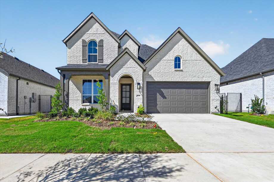 Plan Middleton - Goodland: 53ft. lots: Venus, Texas - Highland Homes
