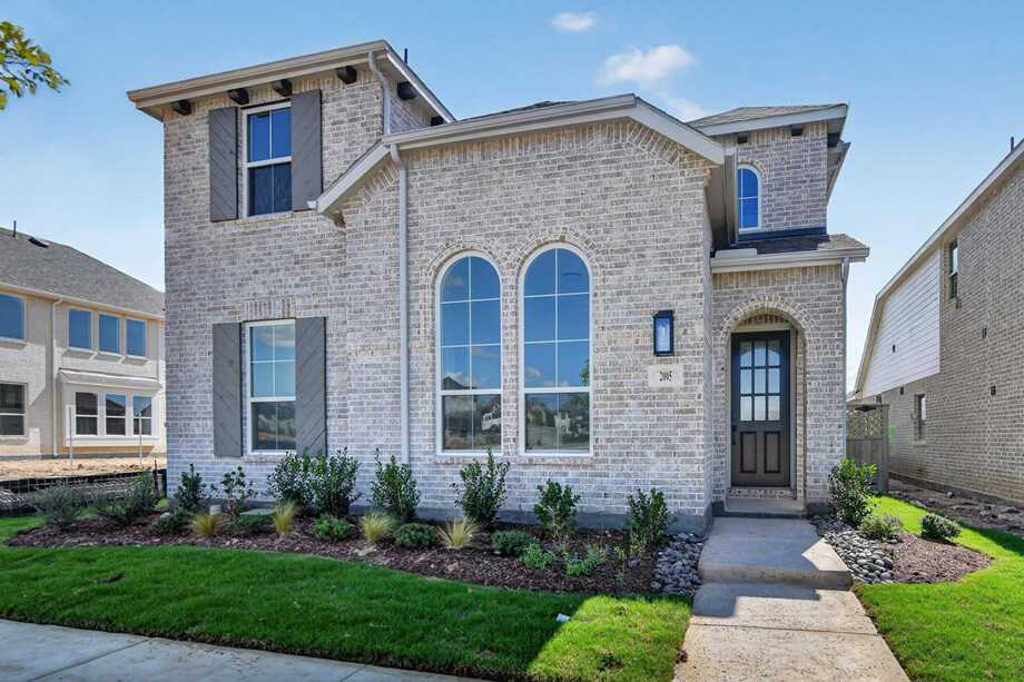 Plan Warrenton - Pecan Square: 40ft. lots: Northlake, Texas - Highland Homes