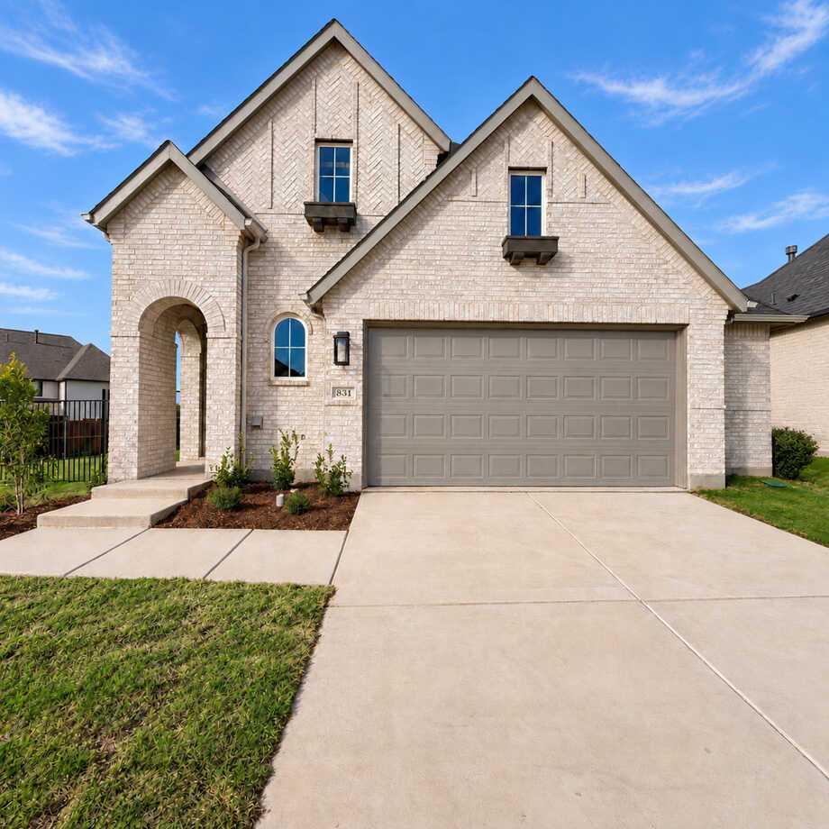 831 Trailing Vine Way