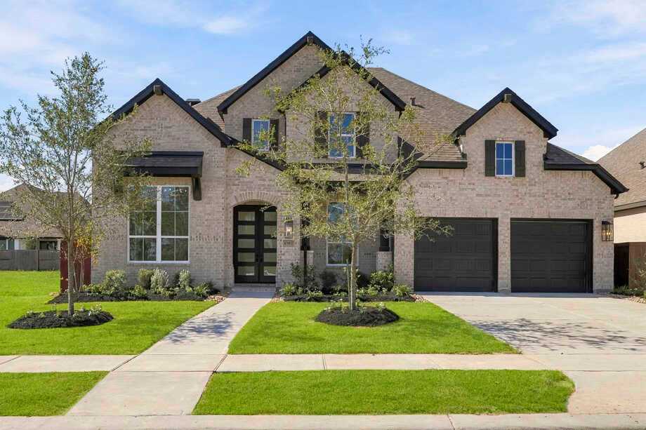 Plan 223 - Meridiana: 65ft. lots: Manvel, Texas - Highland Homes