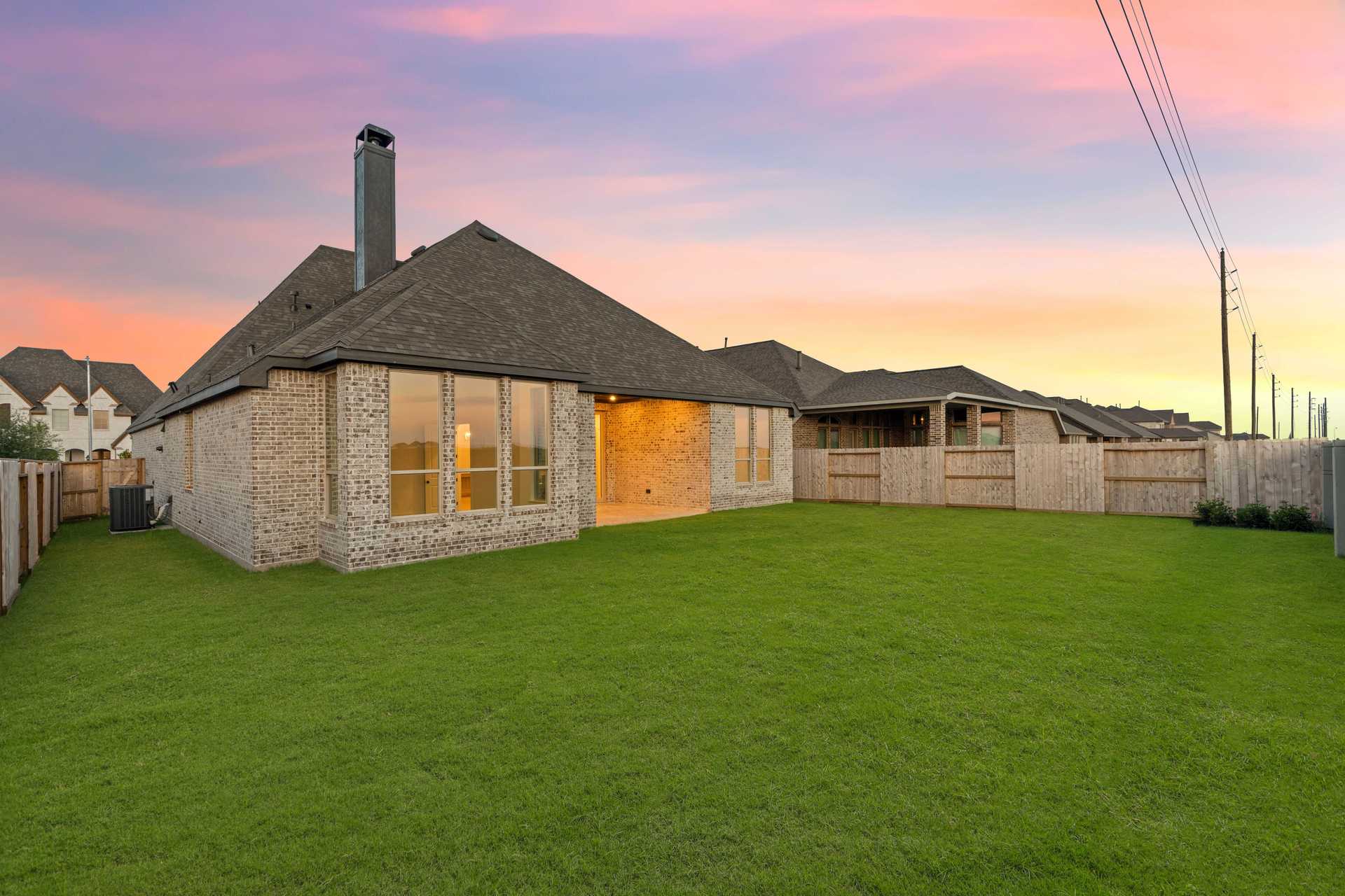 2846 Sycamore - Twilight 3