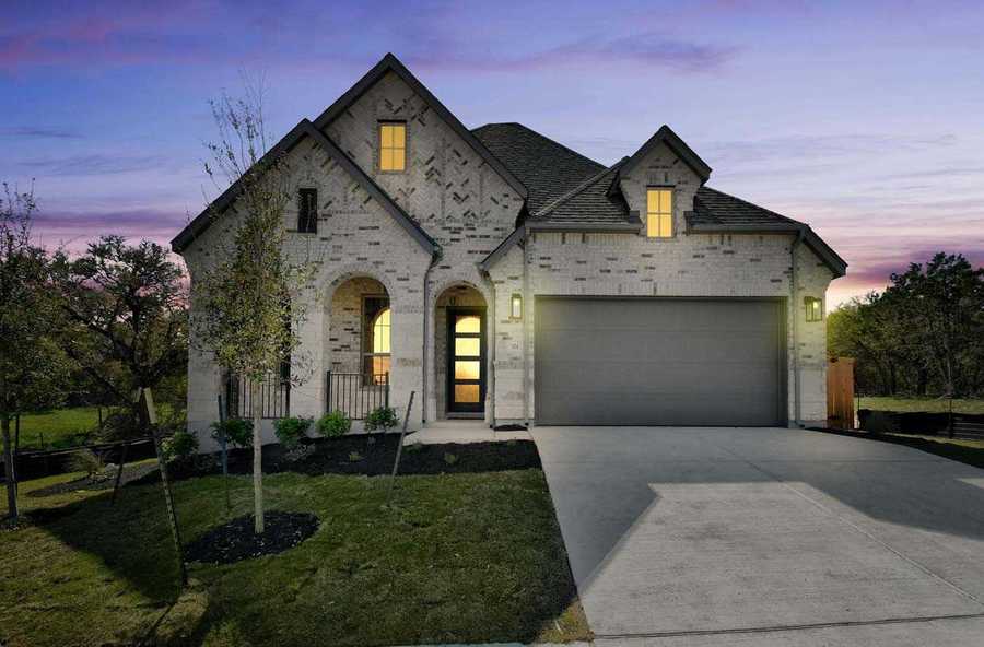 Plan Amberley by Highland Homes in Austin TX