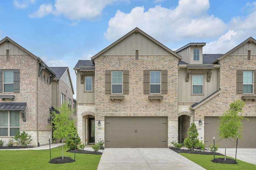 Plan Derby by Highland Homes in Houston TX