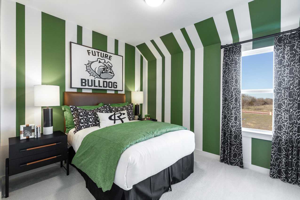 Secondary Bedroom