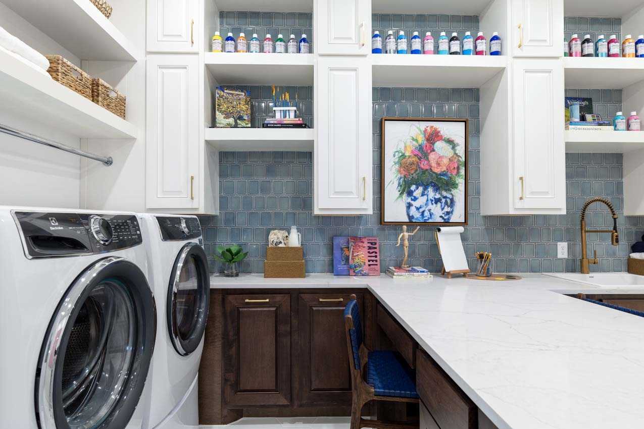 Laundry Room/Craft Room