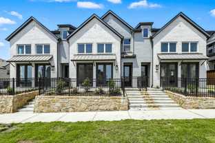 Plan Berkley - Walsh: Townhomes - The Patios: Aledo, Texas - Highland Homes