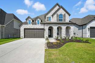 Plan Redford - Pecan Square: 50ft. lots: Northlake, Texas - Highland Homes