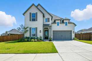 Plan Cambridge - Walsh: Artisan Series - 50' lots: Aledo, Texas - Highland Homes