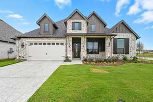 Plan Birchwood - Dove Hollow: Waxahachie, Texas - Highland Homes