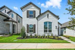 Plan Warrenton - Pecan Square: 40ft. lots: Northlake, Texas - Highland Homes