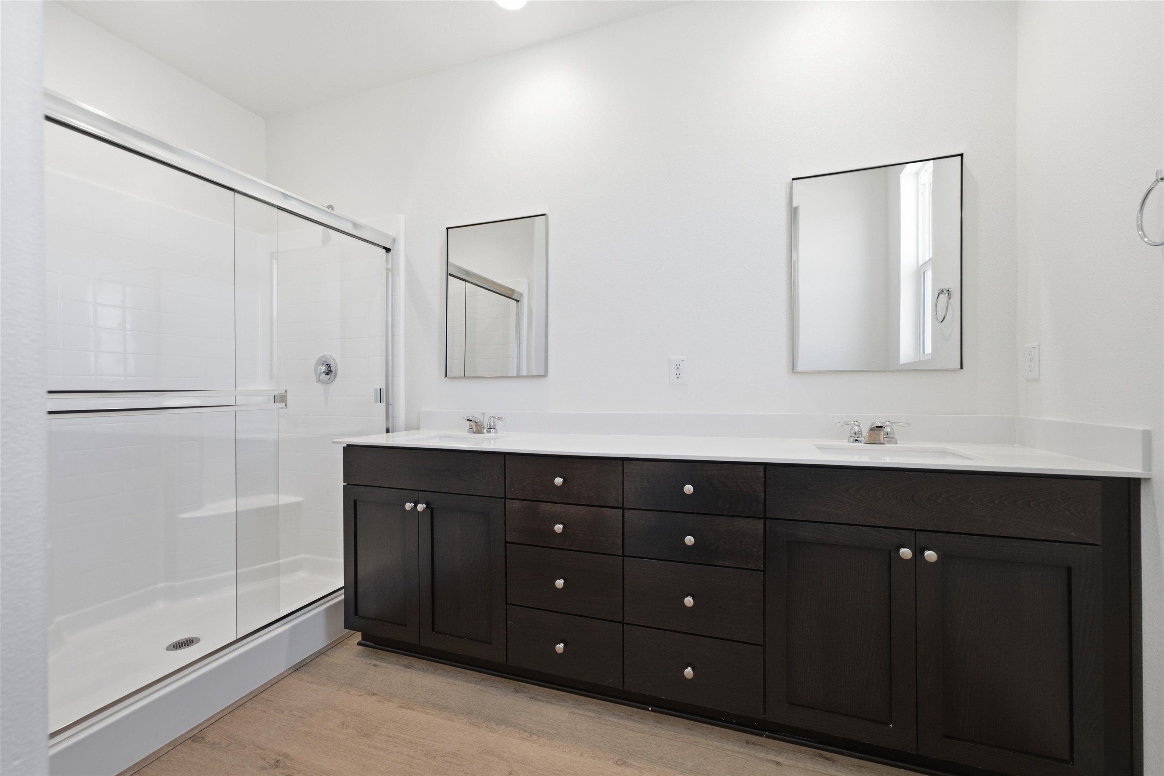 Plan 4 Master Bathroom 
