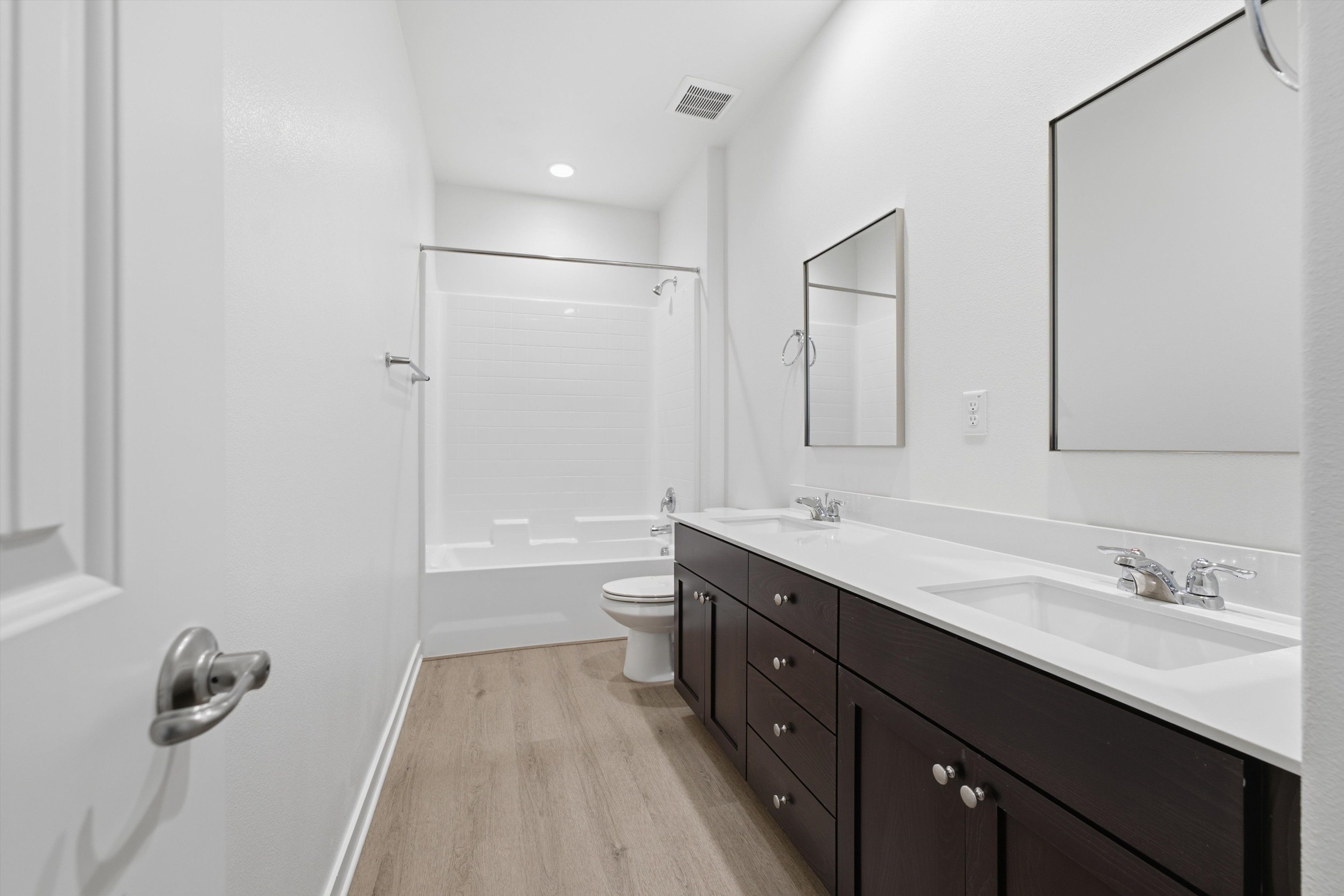Plan 4 Bathroom 2