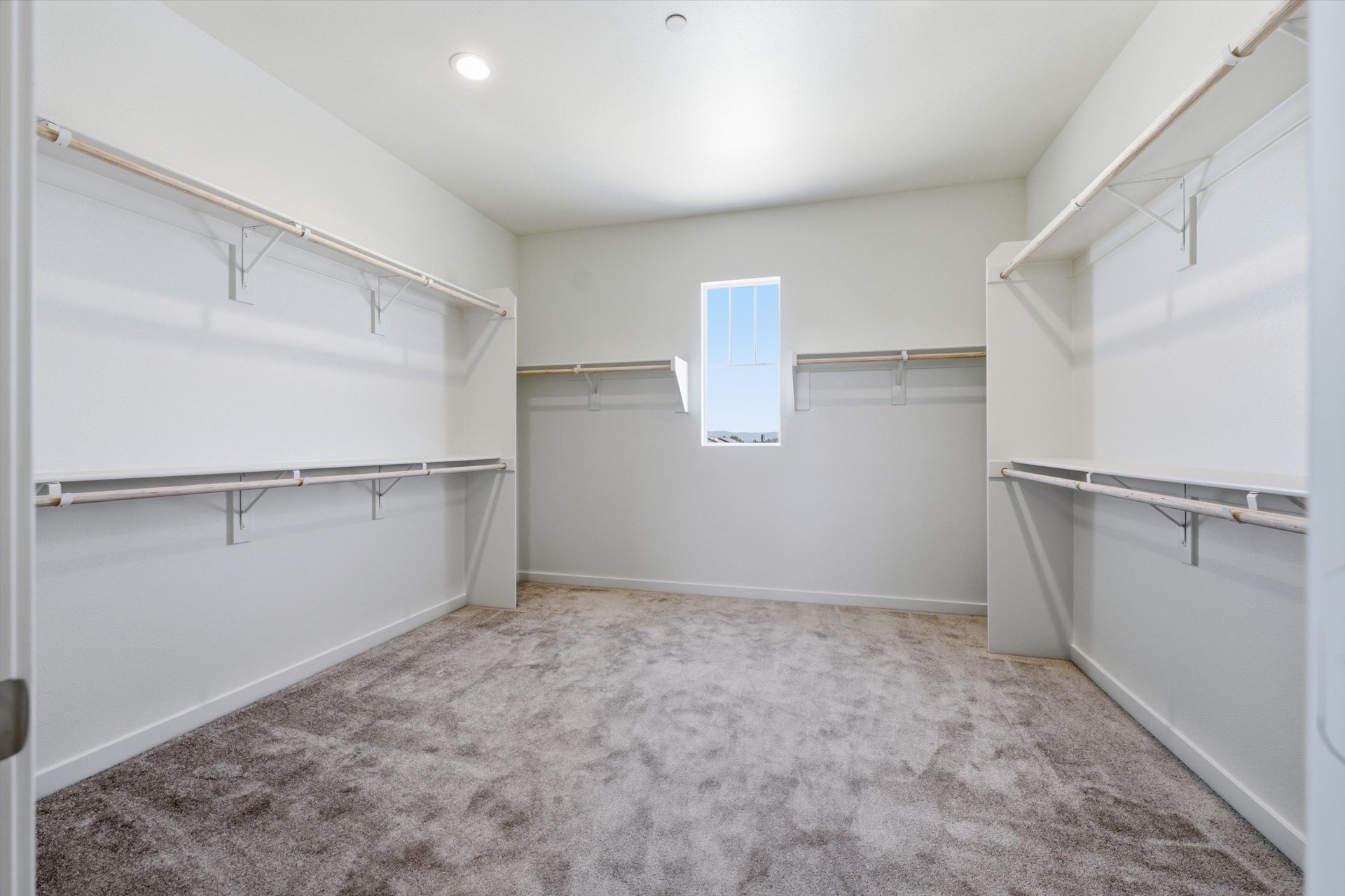 Plan 4 Master Closet