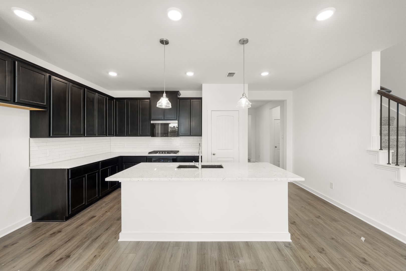 14_6937 Freight Train- Kitchen-2