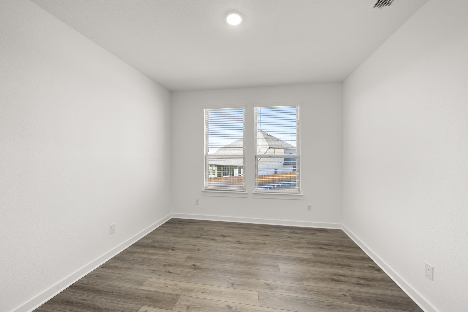 10_6937 Freight Train- Study-1