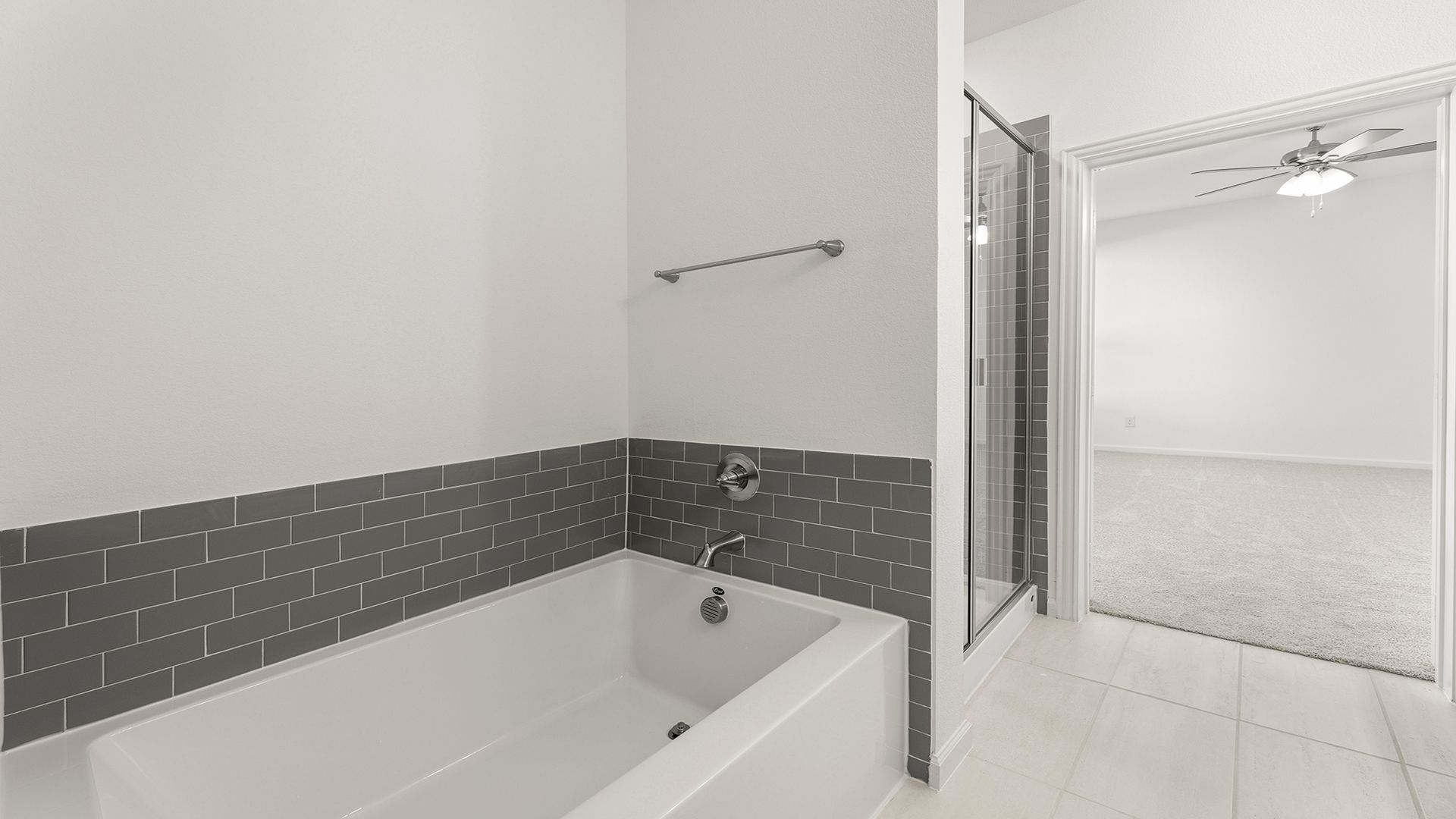 20_21. 3234 Summerland - Bath (3)