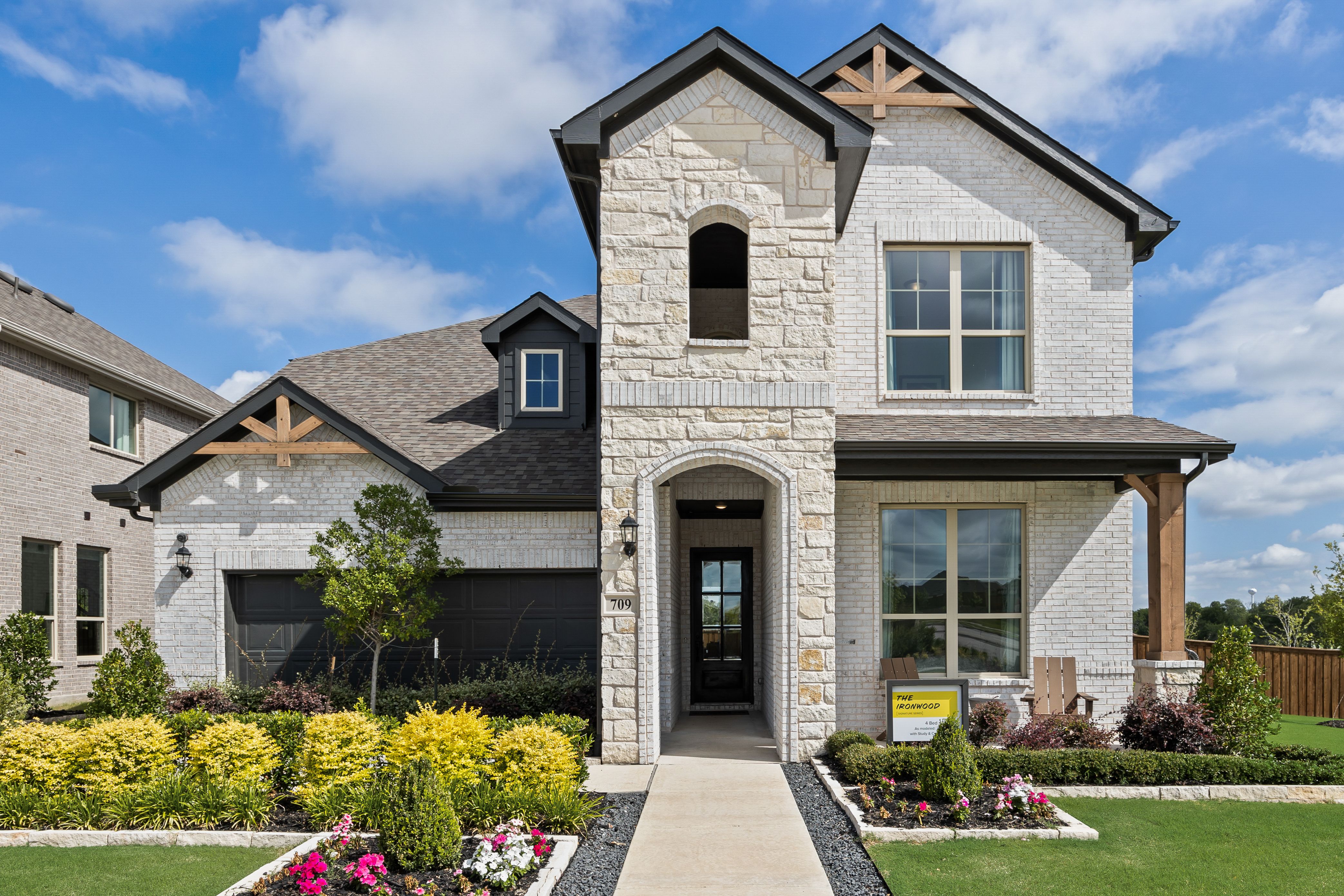 casa en Elevon por HistoryMaker Homes