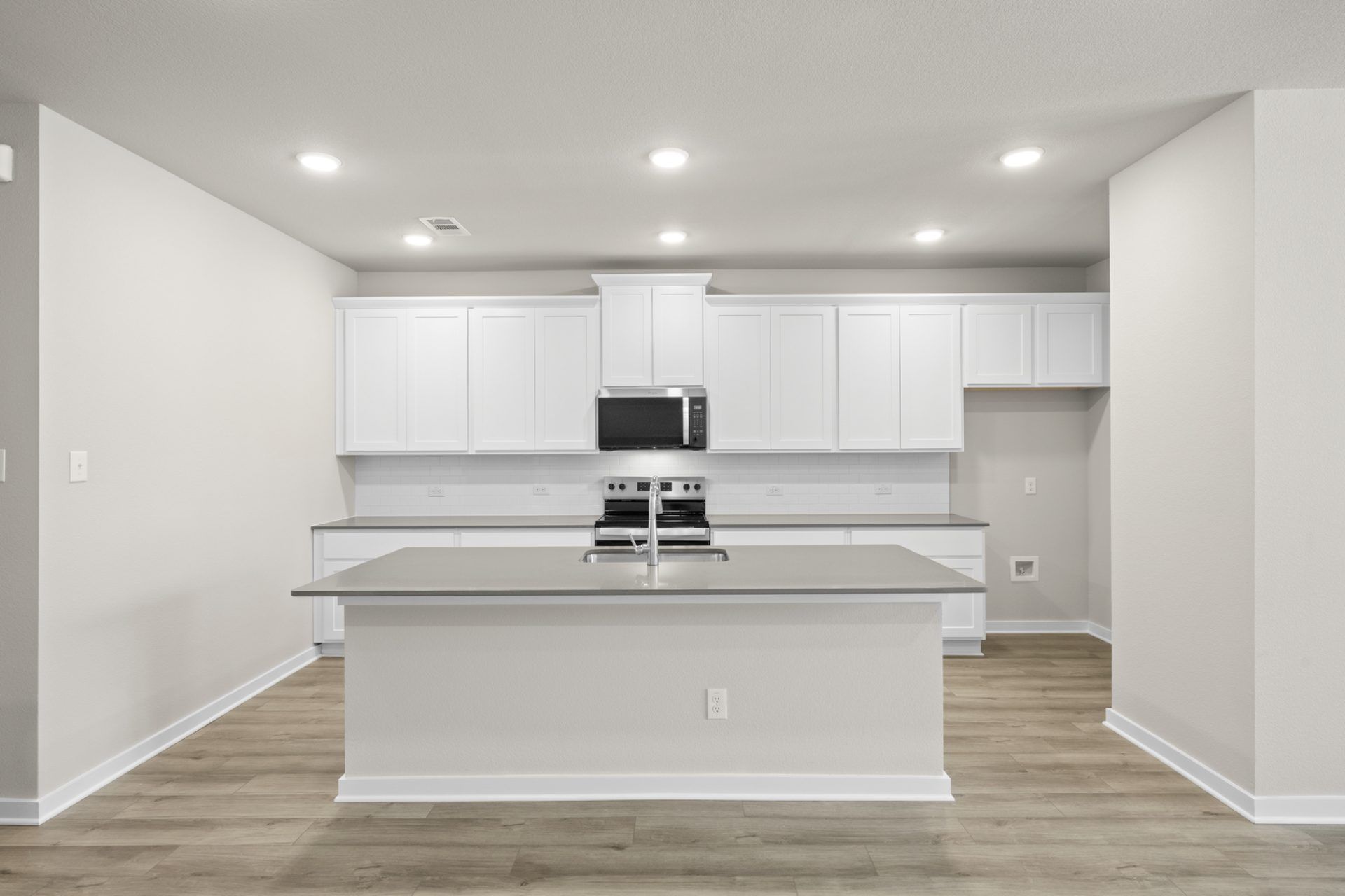 Bowie 5B3 - Mockingbird Estates Townhomes: Fort Worth, Texas - HistoryMaker Homes   