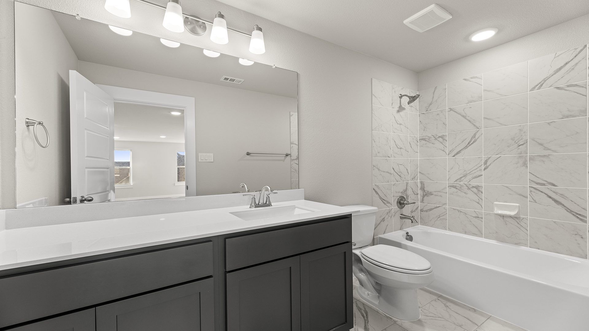 24_25. 1421 Tipperary - 3RD Bath