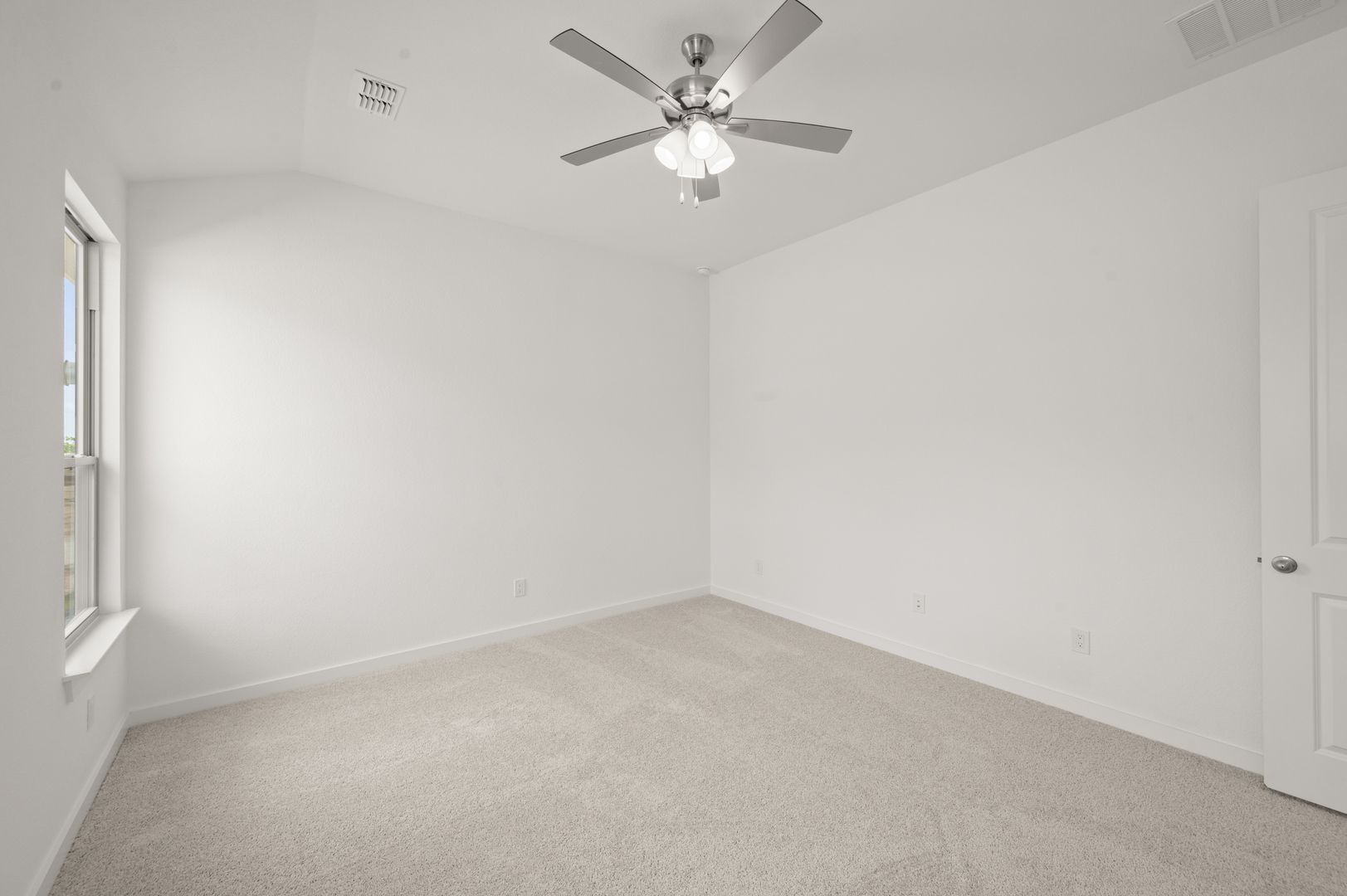 21_8708 Treeline- Primary SUite-2