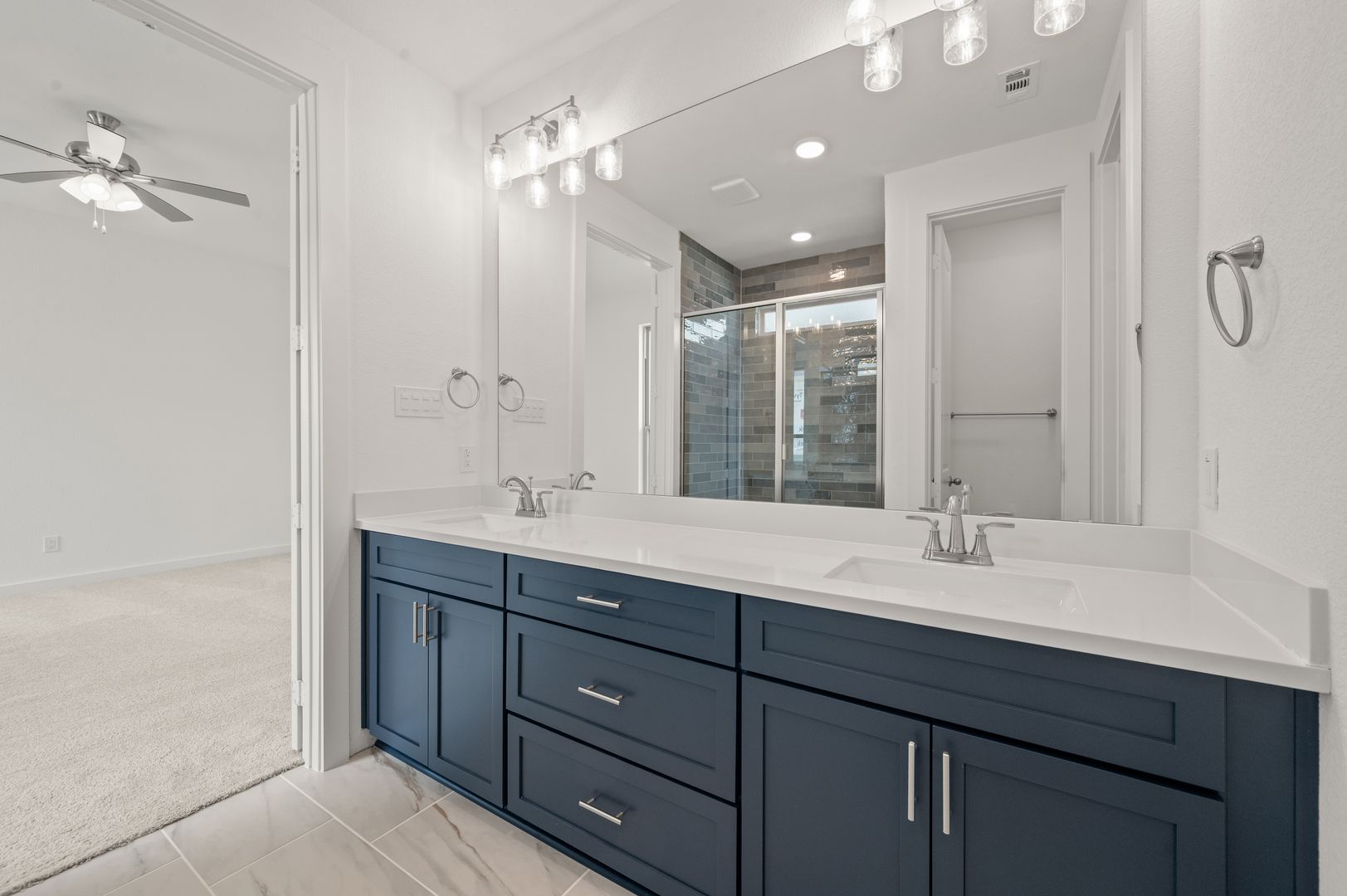 24_8708 Treeline- Primary SUite-5