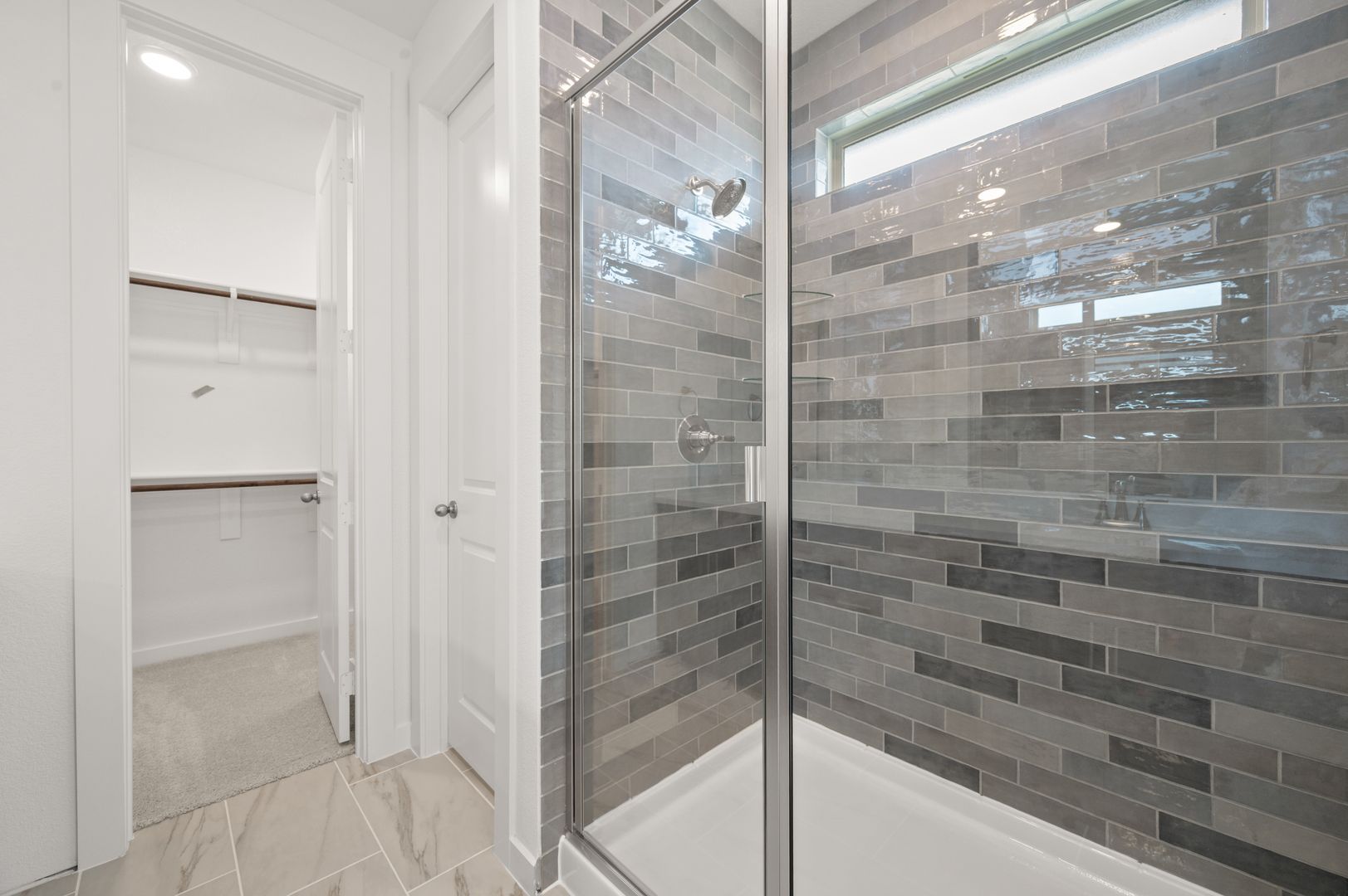 23_8708 Treeline- Primary SUite-4