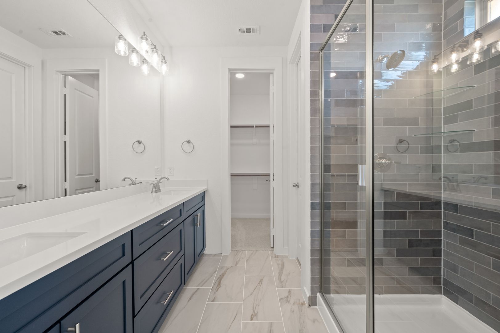 22_8708 Treeline- Primary SUite-3