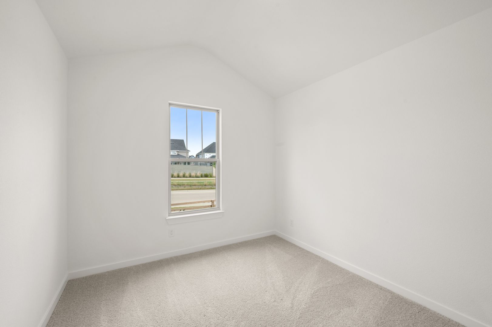 17_8708 Treeline- Bedroom-2